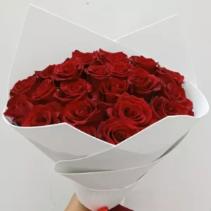 Букет из 25 красных роз
