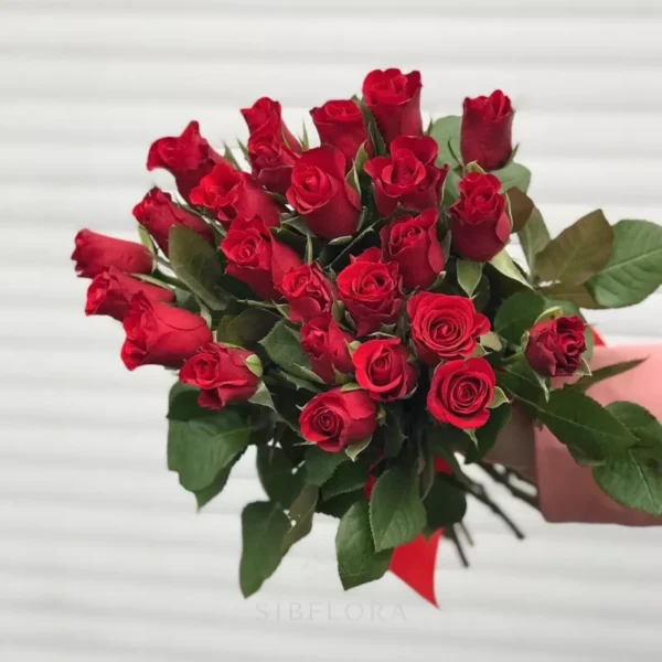 Букет из 25 красных роз Кения