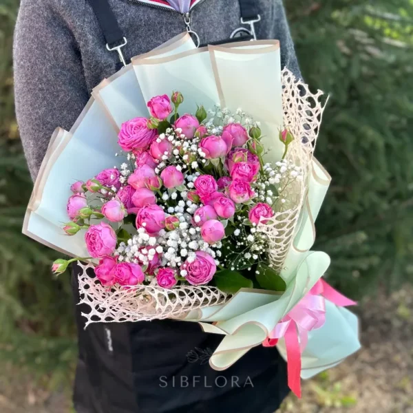 Букет из 7 кустовых роз
