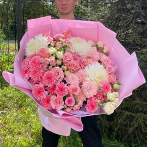 Букет из хризантем и роз №421