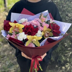 Букет из роз, орхидей и хризантем №433