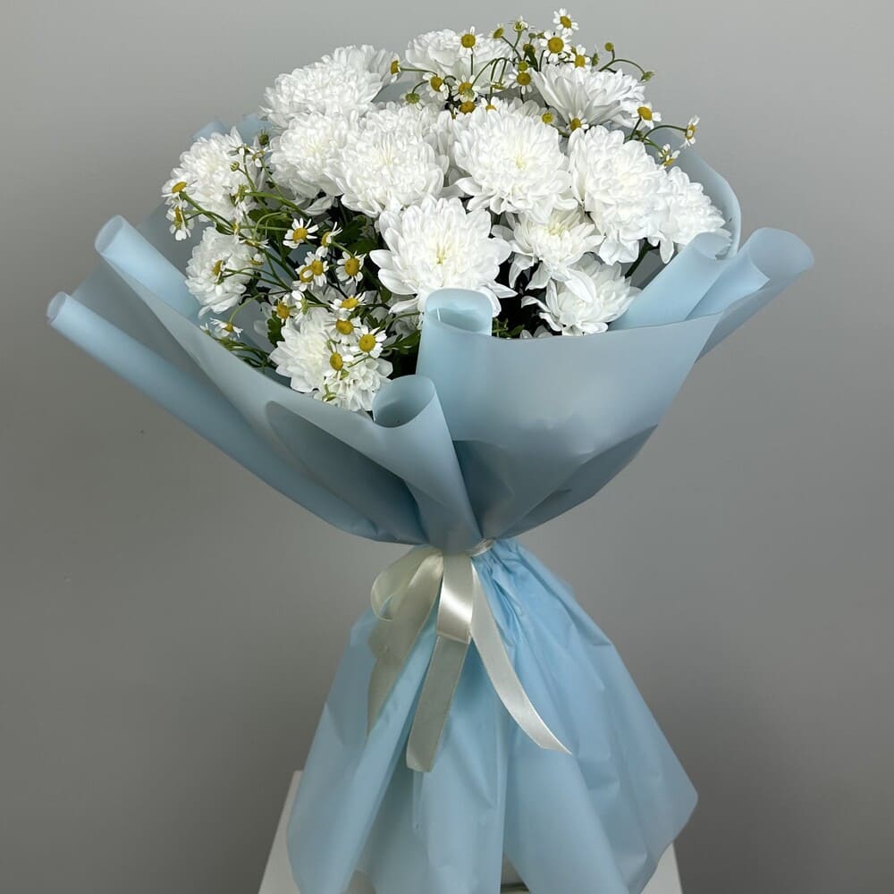 buket-iz-hrizantem-i-matrikarii-511-3 buket-iz-hrizantem-i-matrikarii-511-3