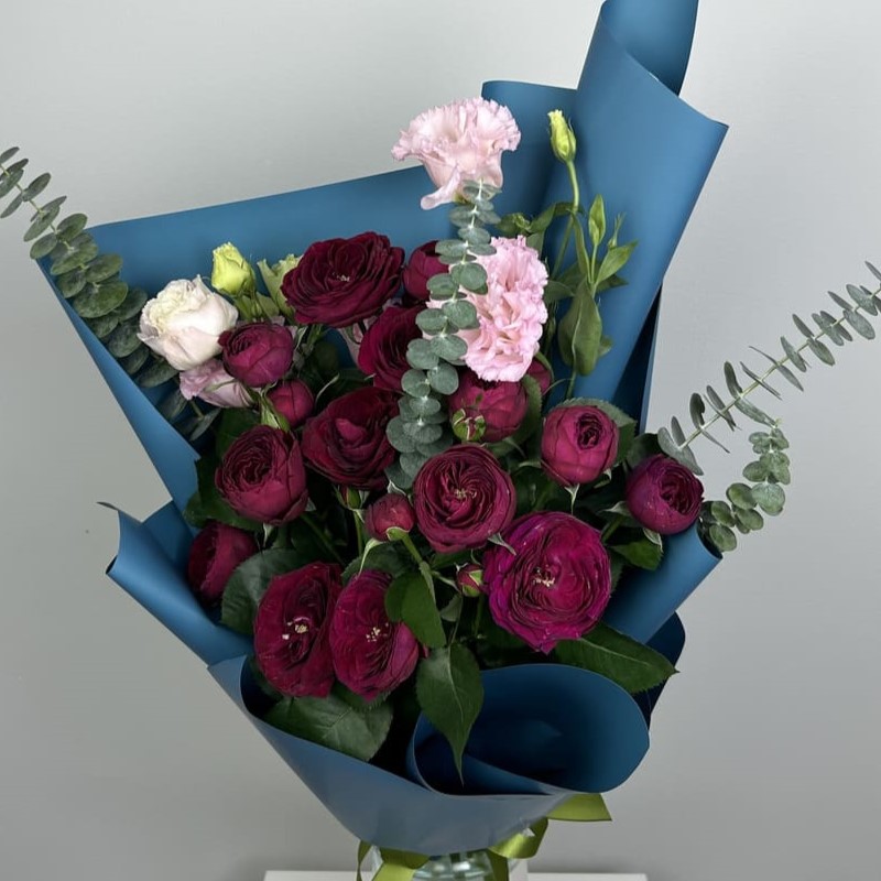 buket-iz-roz-i-eustom-513-2