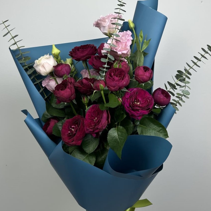 buket-iz-roz-i-eustom-513-3 buket-iz-roz-i-eustom-513-3