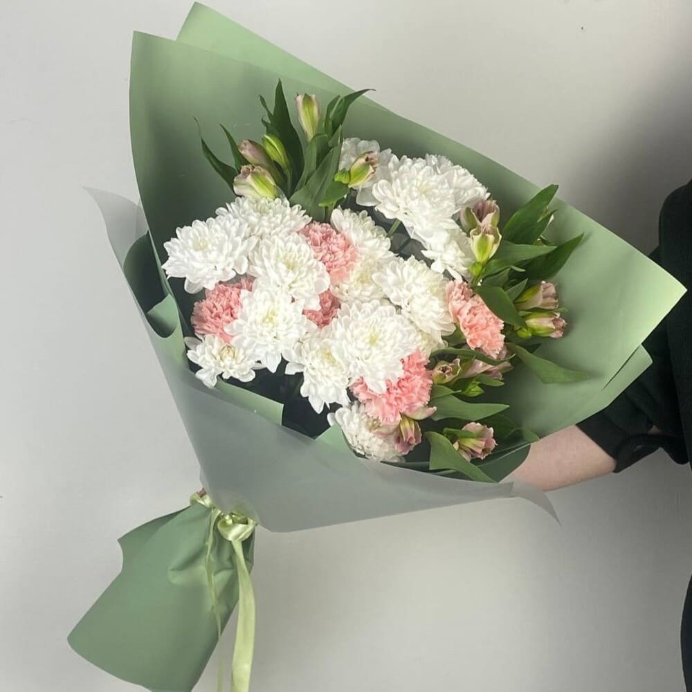 Букет из хризантем, альстромерии и диантуса №535 Букет из хризантем, альстромерии и диантуса №535