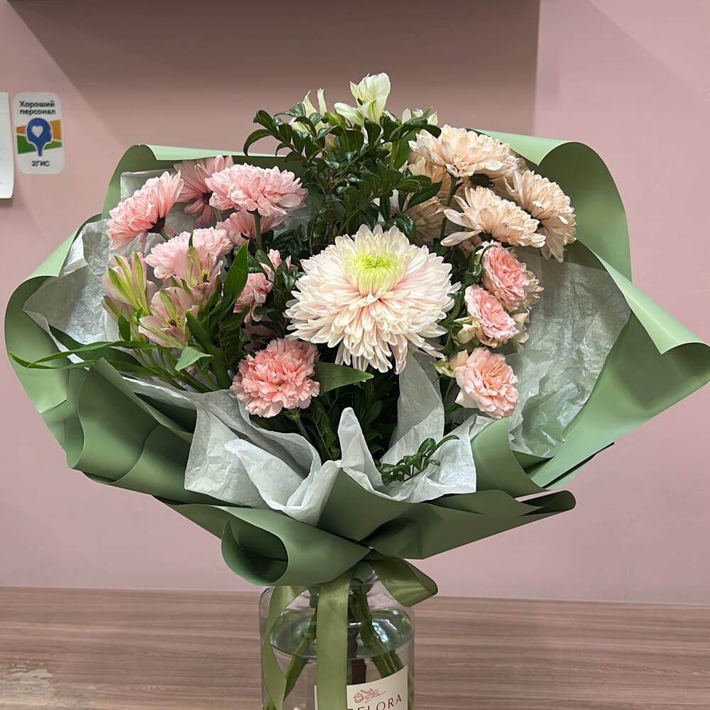 Букет из хризантем, роз и альстромерии №545 Букет из хризантем, роз и альстромерии №545